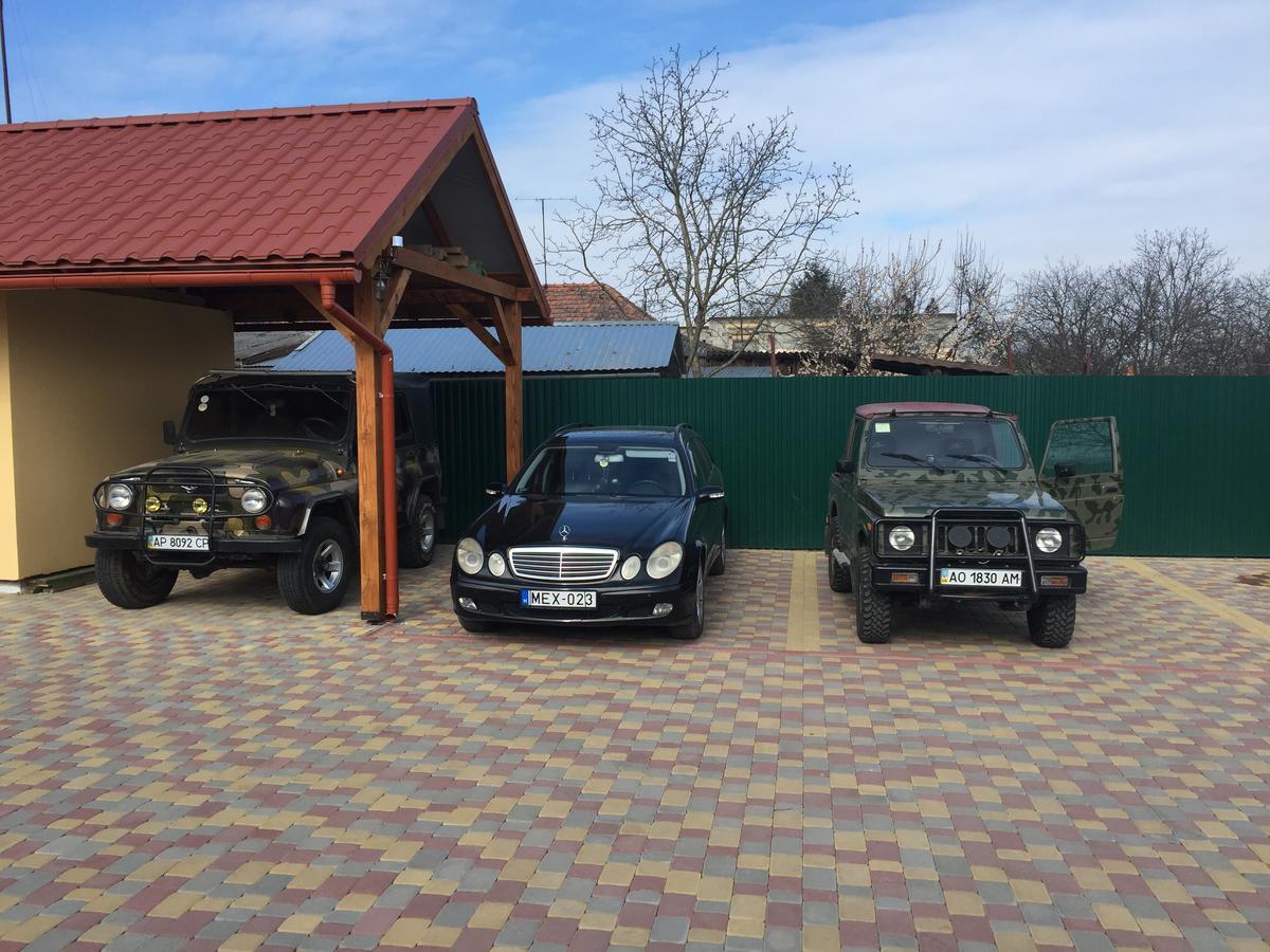 Міні Готель Вілла Вікторія Berehove  Eksteriør bilde